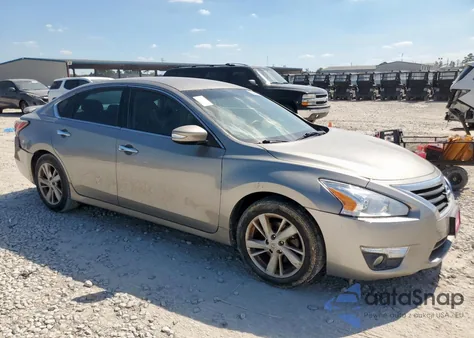 2015 Nissan Altima 2.5 from USA, damaged, VIN 1N4AL3AP8FC123776